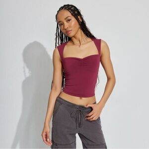 Like New Garage Burgundy Square Neck Sweetheart Going Out Top Size: Medium